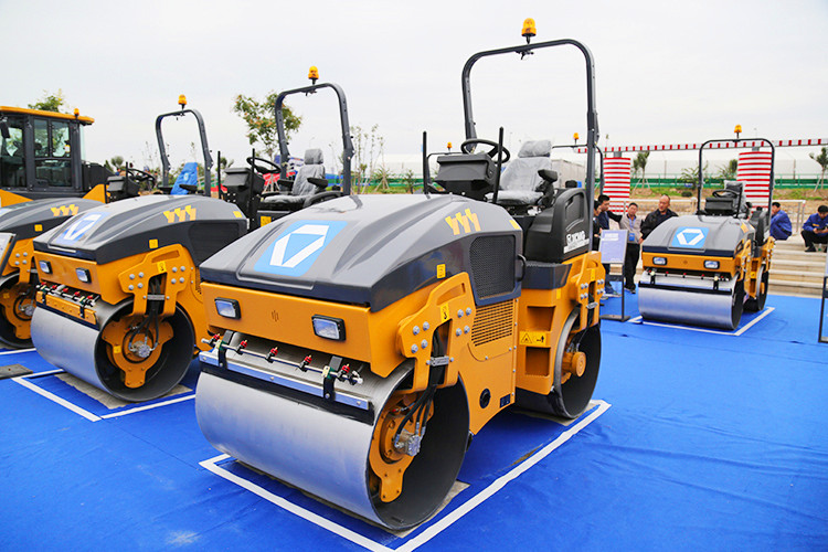 XCMG 4 Ton XMR403S Small Light Road Compactor Machine Price